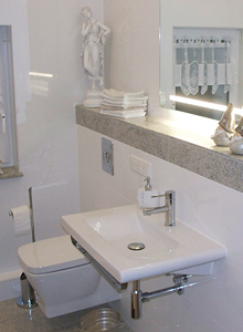 Armatur & Badewanne. - Bild 1